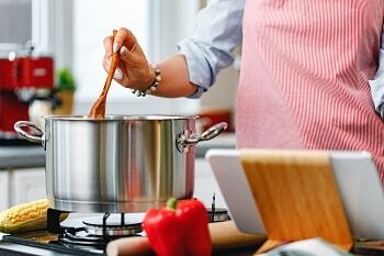 Cookware Made in the USA - Ultimate Guide 2023